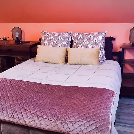 De L'auberge Du Chateau *