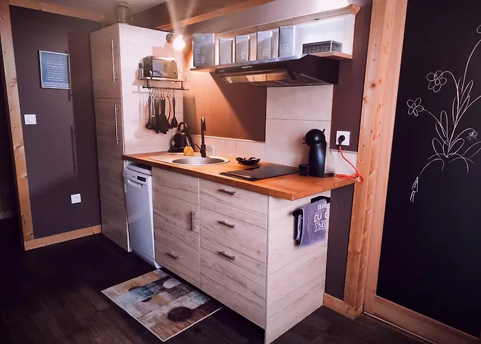 De L'auberge Du Chateau Génos